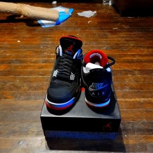 Air Jordan 4 BRED 9'5 BRAND NEW😁🥶🙌